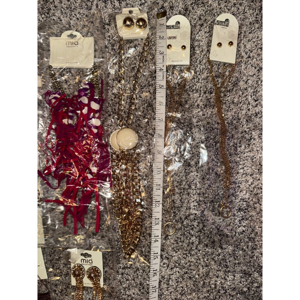 Huge 10 piece bundle of Women's MIA and Carisma Jewelry Gold and Brown​ - Picture 4 of 16